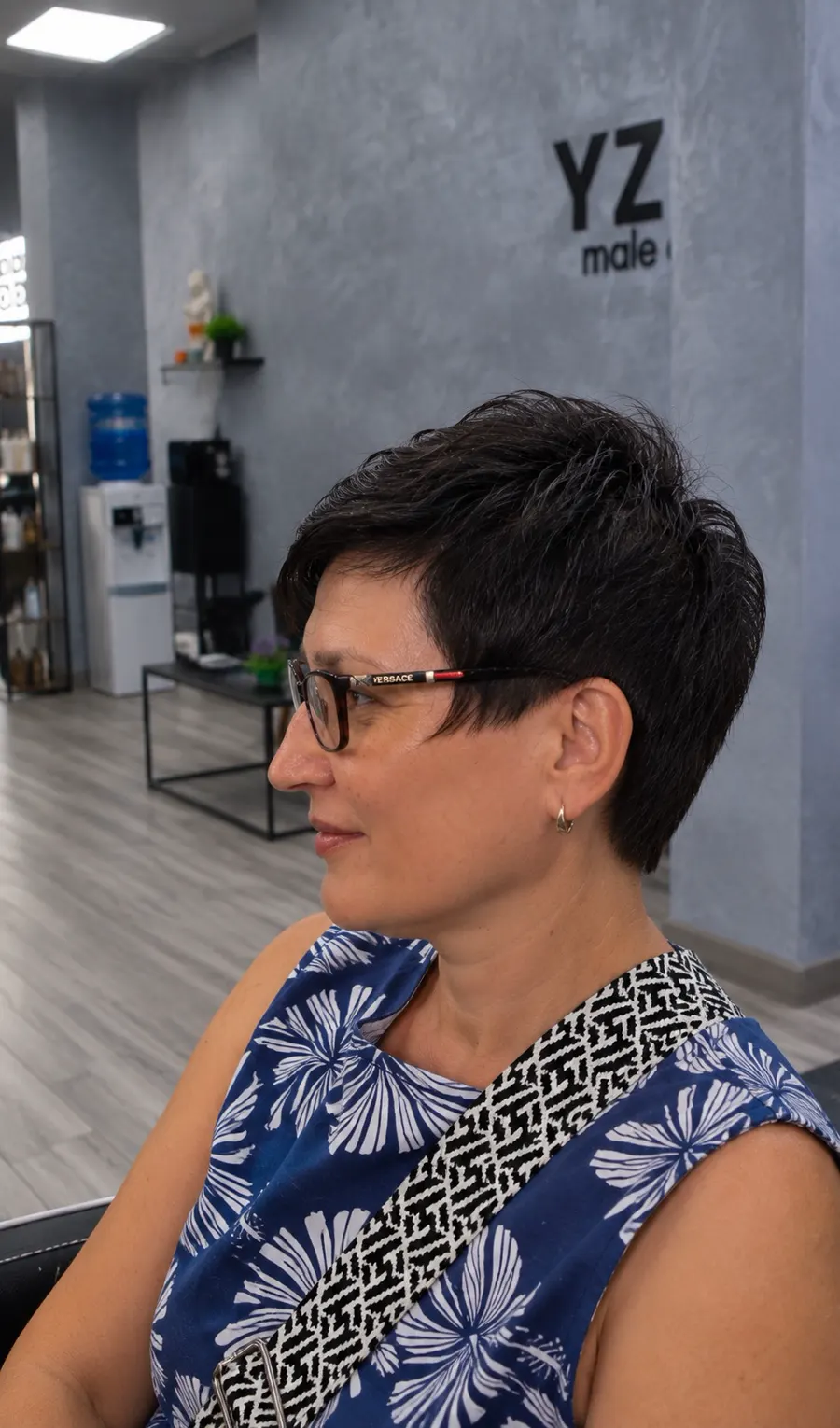 Women's haircut in Alicante: Pixie