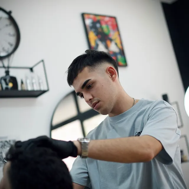 Nico, Barber YZÉE Alicante