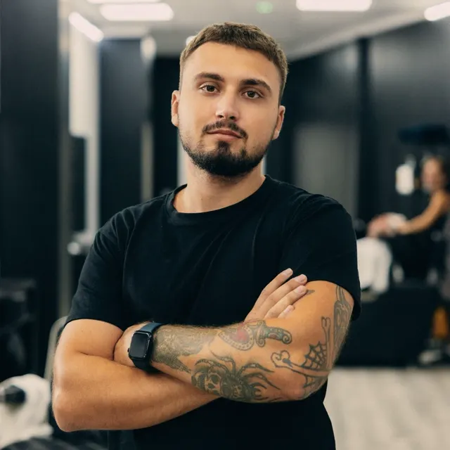 Yura, Barber YZÉE Alicante